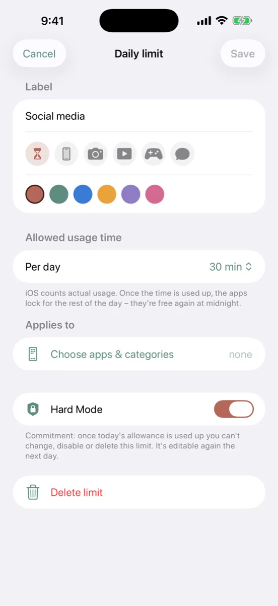 A daily time budget per app or category, with an optional “Hard Mode” against spontaneous exceptions.